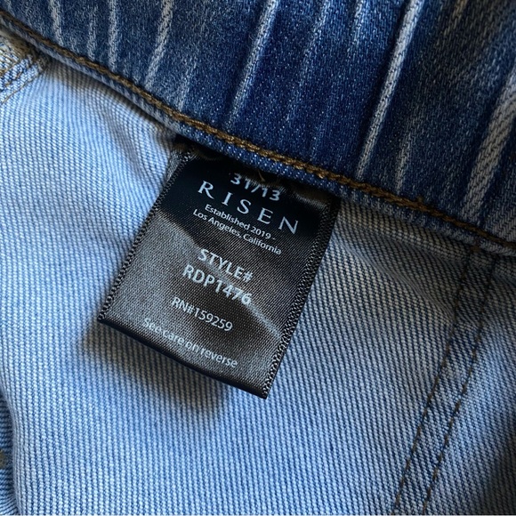 Risen | Mid Rise Jogger Flare Jeans Drawstring Light Wash - Picture 12 of 13